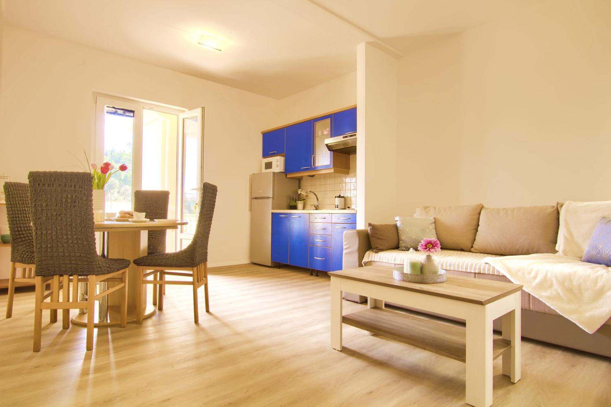 Sunshine Place By The Beach Lukoran Phòng bức ảnh